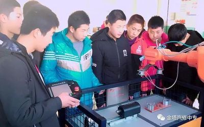 人工智能時代下，機電一體化專業(yè)如何應對“機器換人”浪潮